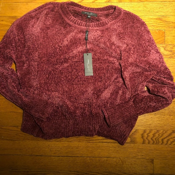 Romeo & Juliet Couture Sweaters - Romeo & Juliet couture sweater size S